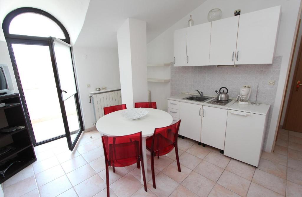 Apartments Milena Ровінь Екстер'єр фото